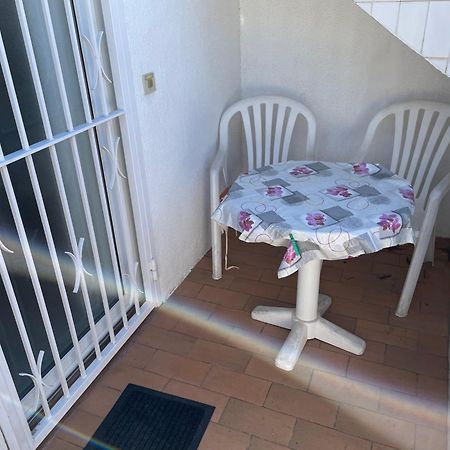 Studio dans un endroit calme et discret d Empuria Empuriabrava Extérieur photo