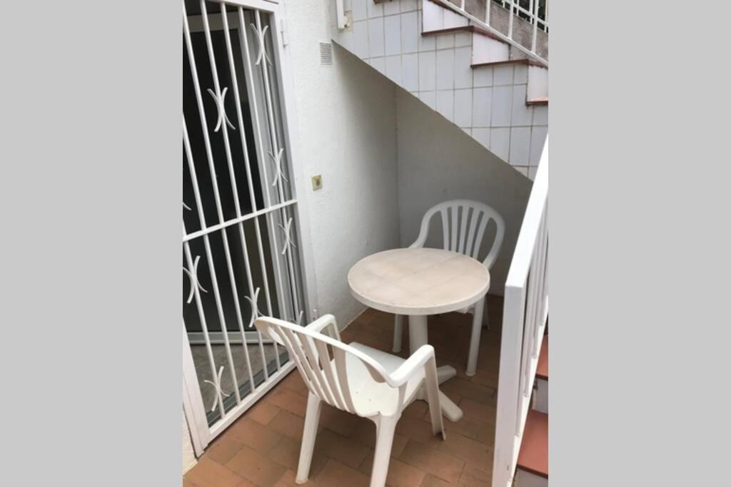 Studio dans un endroit calme et discret d Empuria Empuriabrava Extérieur photo